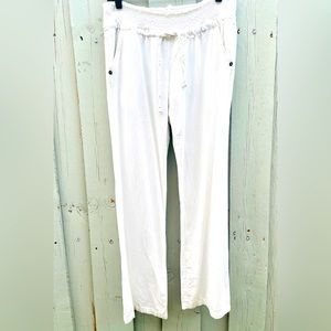 White linen pants , great for the spring/summer